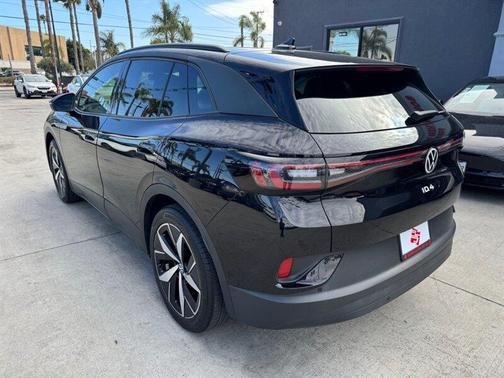 Deep Black Pearl 2023 Volkswagen ID.4 Pro S