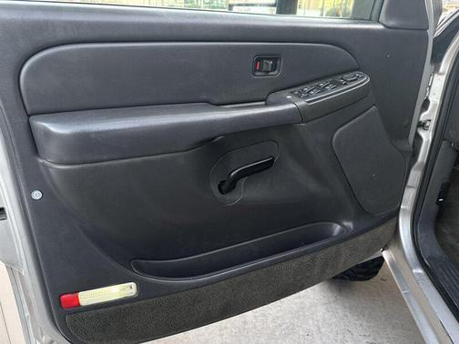 2005 Chevrolet Silverado 2500 LS H/D Crew Cab