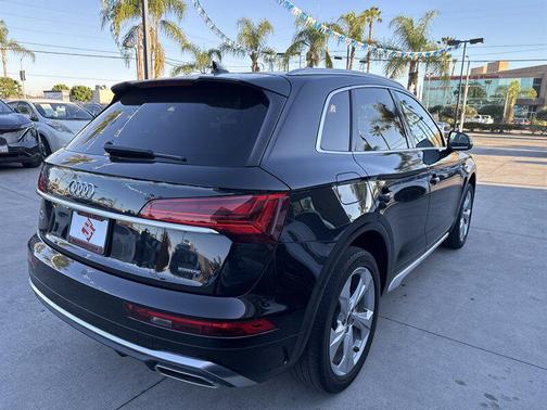 2023 Audi Q5 45 S line Premium Plus