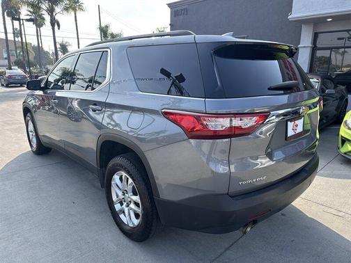 2020 Chevrolet Traverse LT Cloth