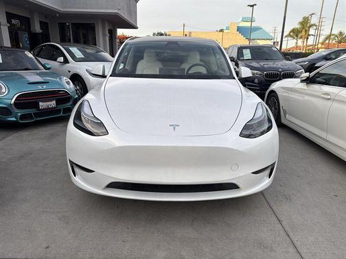 2024 Tesla Model Y Long Range Dual Motor All-Wheel Drive