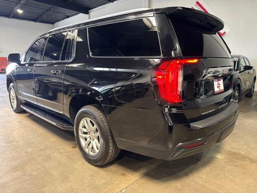 2021 GMC Yukon XL SLT