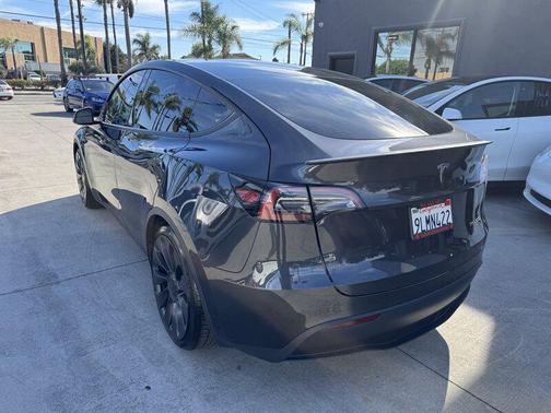 Stealth Grey 2024 Tesla Model Y Performance Dual Motor All-Wheel Drive