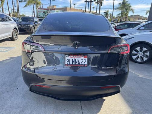 Stealth Grey 2024 Tesla Model Y Performance Dual Motor All-Wheel Drive
