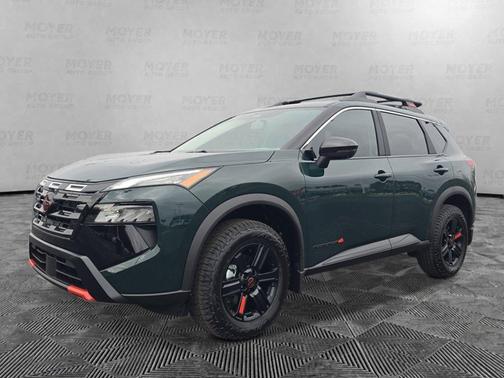 Obsidian Green 2026 Nissan Rogue Rock Creek