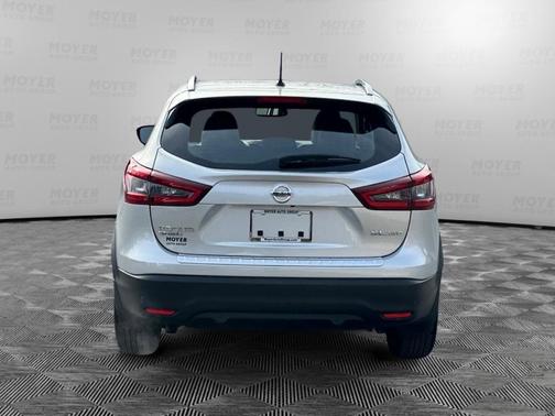 2022 Nissan Rogue Sport SL