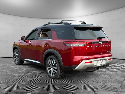 2022 Nissan Pathfinder Platinum
