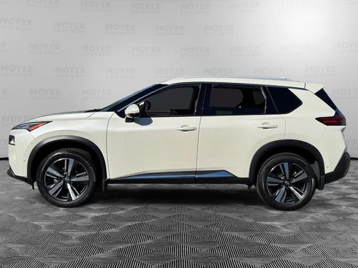 White 2023 Nissan Rogue SL