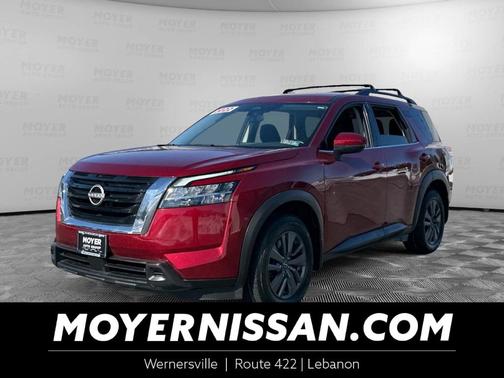 2022 Nissan Pathfinder SV