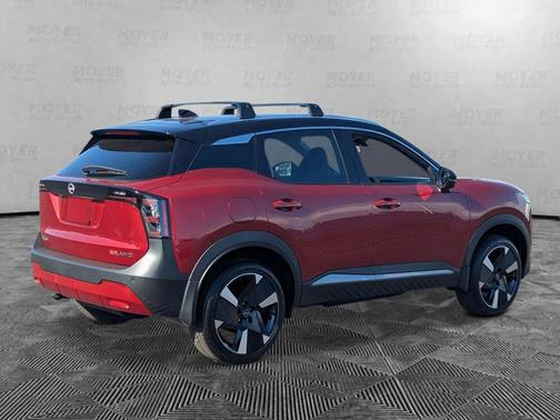 2t Red Blk Roof 2026 Nissan Kicks SR