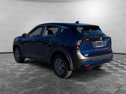 2025 Nissan Kicks S