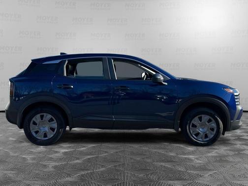 2025 Nissan Kicks S