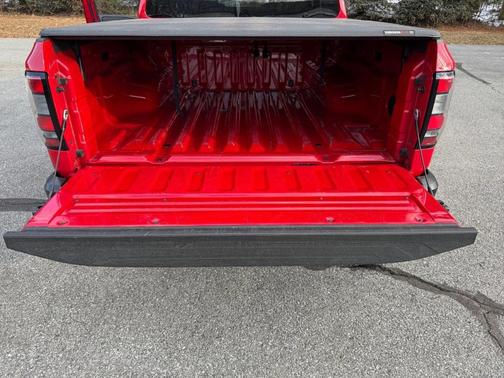 2022 Nissan Frontier S