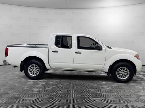 Glacier White 2021 Nissan Frontier SV