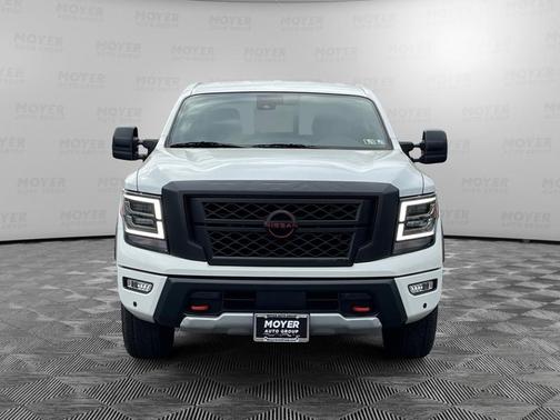 2024 Nissan Titan PRO-4X
