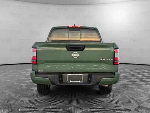 2023 Nissan Frontier SV