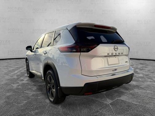 Pearl 2026 Nissan Rogue SV