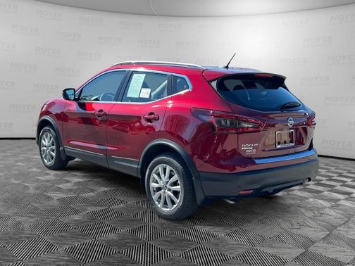 2022 Nissan Rogue Sport SV