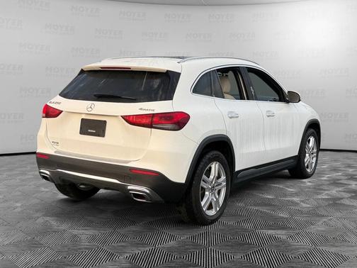 2021 Mercedes-Benz GLA 250 Base 4MATIC