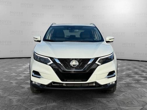 2022 Nissan Rogue Sport SL