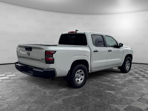 2023 Nissan Frontier S