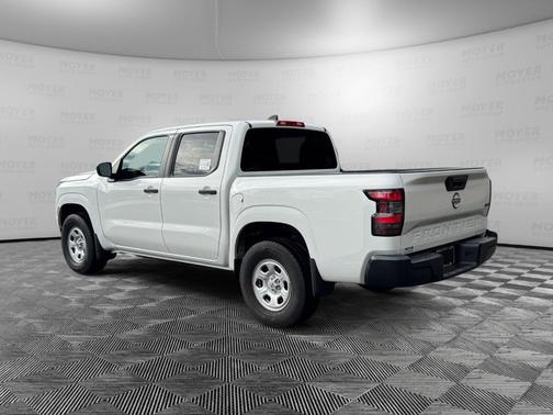 2023 Nissan Frontier S