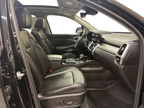 Ebony Black 2023 Kia Sorento SX