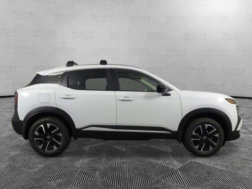 Fresh Powder 2026 Nissan Kicks SV