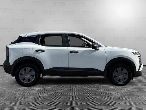 2025 Nissan Kicks S