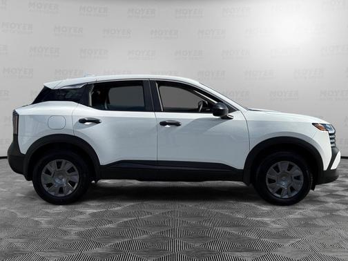 2025 Nissan Kicks S