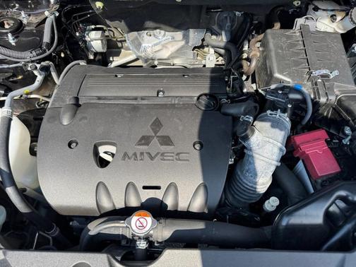 2024 Mitsubishi Outlander Sport ES