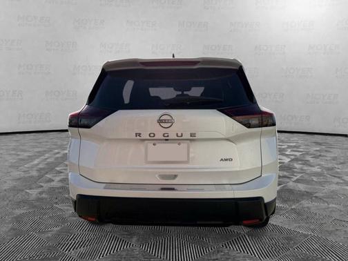 Everest White P 2026 Nissan Rogue SV