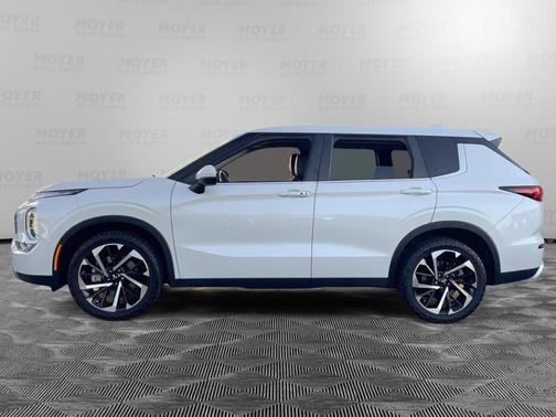 2022 Mitsubishi Outlander SE