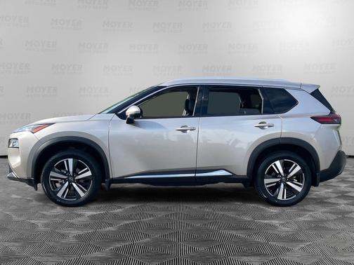 2022 Nissan Rogue SL