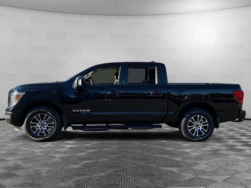 2024 Nissan Titan SV