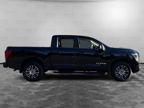 2024 Nissan Titan SV