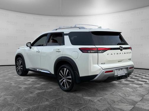 2023 Nissan Pathfinder Platinum