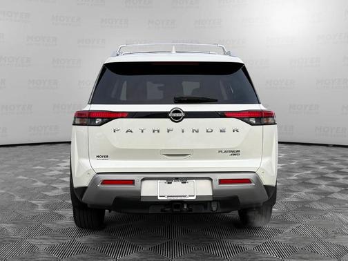 2023 Nissan Pathfinder Platinum