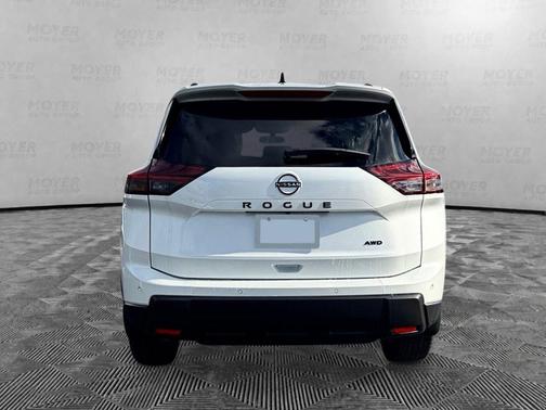 Everest White P 2026 Nissan Rogue Dark Armor