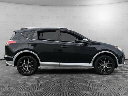 2016 Toyota RAV4 SE