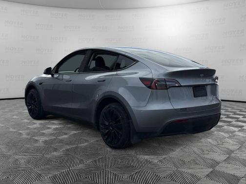 2024 Tesla Model Y Long Range