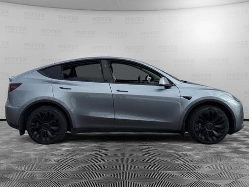 2024 Tesla Model Y Long Range