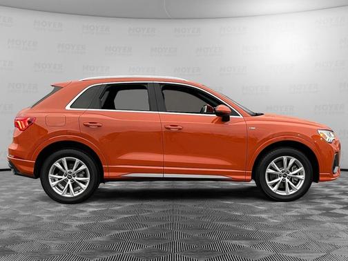 2024 Audi Q3 45 S line Premium