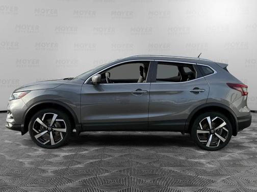 2022 Nissan Rogue Sport SL