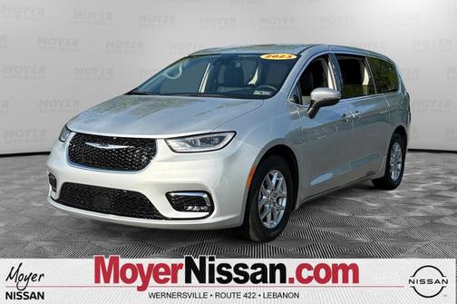 2023 Chrysler Pacifica Touring-L