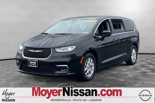 2023 Chrysler Pacifica Touring-L