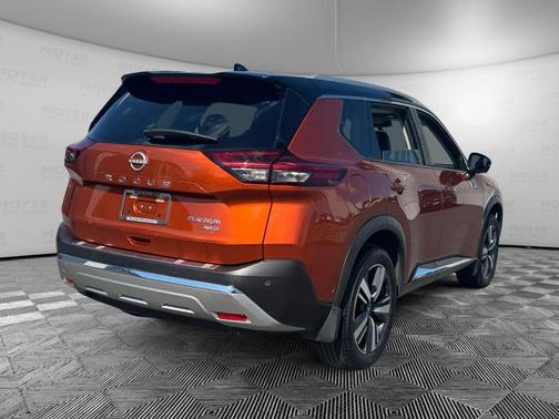 2 Tone Orange / Black 2023 Nissan Rogue Platinum