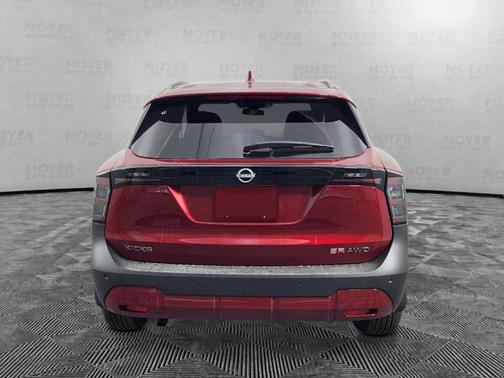 Scarlet Ember T 2026 Nissan Kicks SR