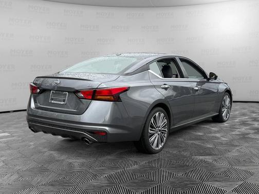 2024 Nissan Altima 2.5 SL