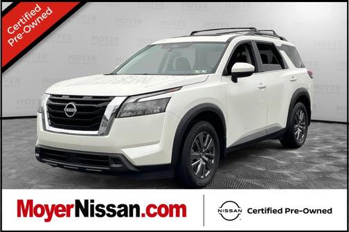 2023 Nissan Pathfinder SV